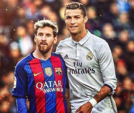 梅开二度助那不勒斯战胜尤文，霍伊伦当选全场最佳球员（梅开二度助那不勒斯击败尤文，霍伊伦荣膺全场最佳）