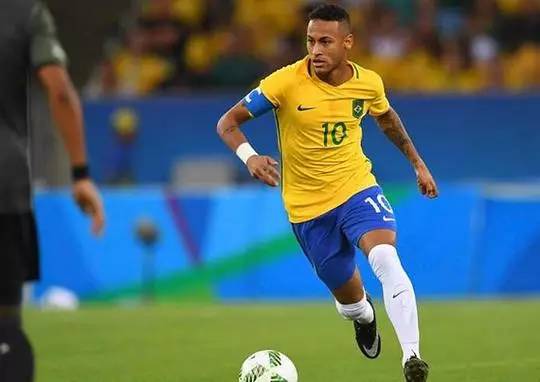 泽林斯基：我们感到愤怒，在场上看那绝不是一次犯规（泽林斯基：我们很愤怒，那球绝对不是犯规）