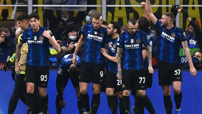 科莫vs萨索洛：尼科-帕斯、阿尔韦托-莫雷诺首发，马蒂奇、贝拉尔迪出战（科莫对阵萨索洛：尼科-帕斯与阿尔韦托-莫雷诺先发，马蒂奇、贝拉尔迪出战）