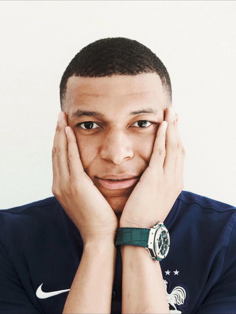 米体：对阵卡利亚里将成为弗格森的最后机会，否则将被退货（米体：战卡利亚里成弗格森最后机会，未达预期将被退回）