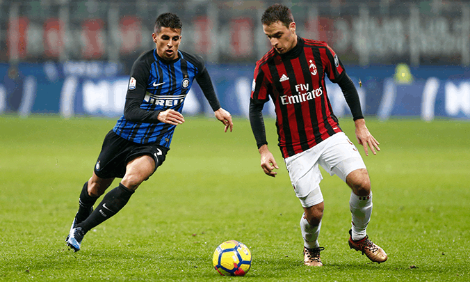 里夫斯状态不佳，半场得到8分，投篮命中率仅为20%（里夫斯手感低迷：半场仅8分，投篮命中率20%）