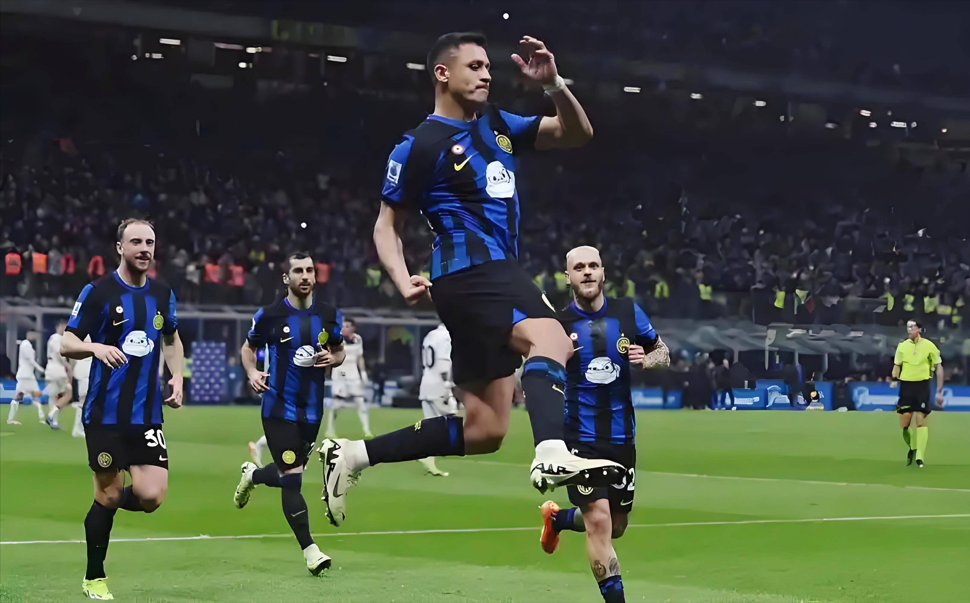 贡献两双表现！埃迪关键时刻盖帽＆进攻篮板帮助灰熊拿下比赛（埃迪砍下两双，关键大帽+前场篮板助灰熊取胜）