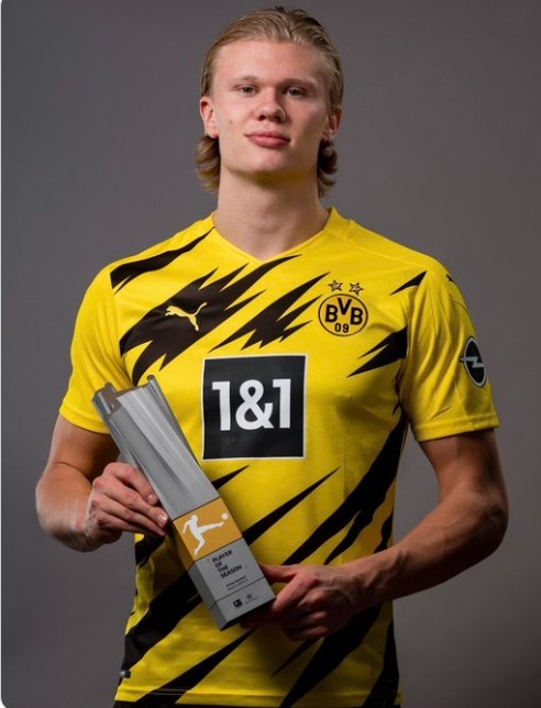 开赛！桐庐上演马术“巅峰对决”（赛事打响！桐庐上演马术巅峰之战）