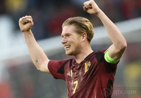 中超土帅强势崛起：16队本土主帅独占八强，山东泰山成最大受益者（中超土帅势头正劲：八强全由本土主帅执掌，山东泰山成最大赢家）