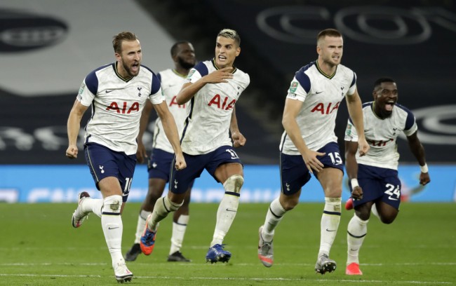 鲁媒：限制投入更需加快造血，中国职业足球生存困境并未解决（鲁媒：限投之下更需加速造血，中国职业足球生存难题仍未解）